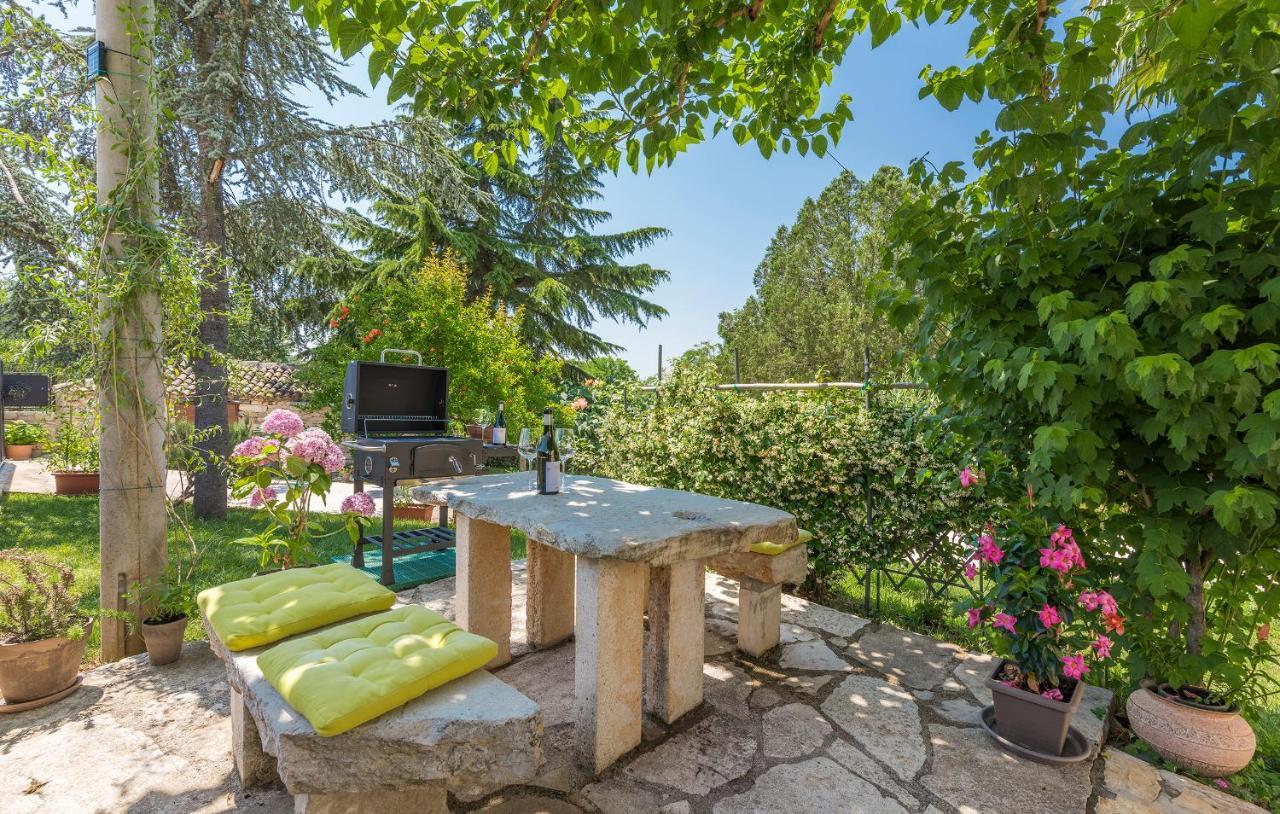 Apartment Claire Karšete Екстериор снимка
