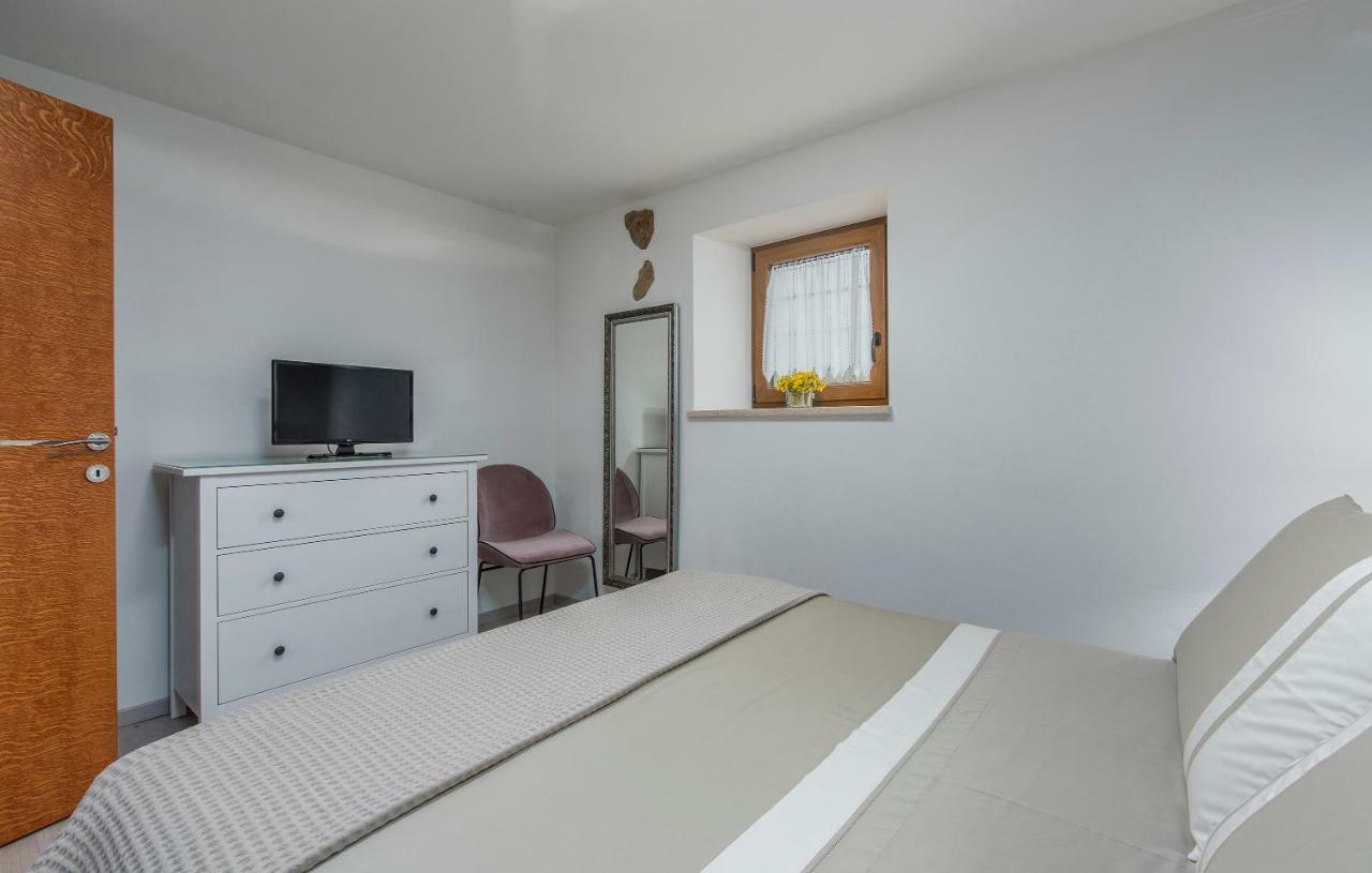 Apartment Claire Karšete Екстериор снимка